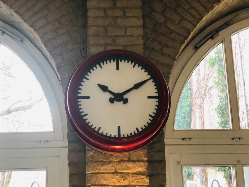 Uhr